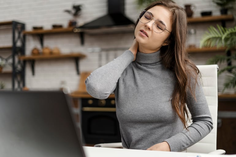 Dolor de cuello en oficinas